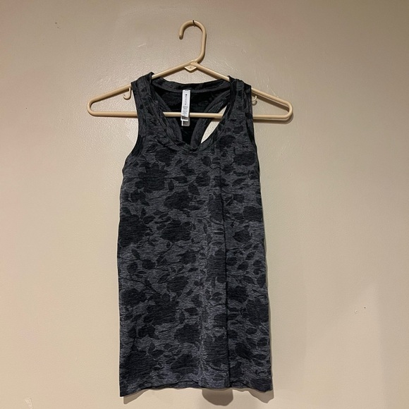 Athleta Momentum Seamless Racer Tank Camo Grey Size XS - Picture 1 of 4
